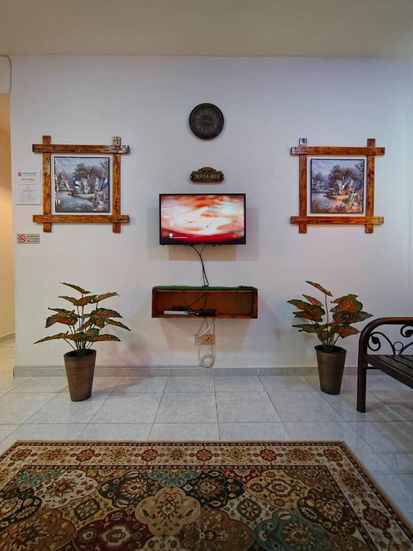 Homestay Camelia Kuala Terengganu - Rafflesia House Luaran gambar