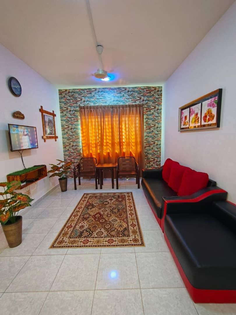 Homestay Camelia Kuala Terengganu - Rafflesia House Luaran gambar