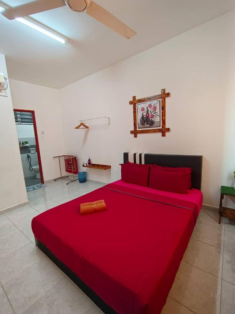 Homestay Camelia Kuala Terengganu - Rafflesia House Luaran gambar
